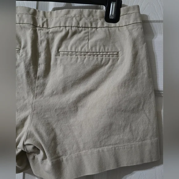 Banana Republic Factory Hampton Fit Y2K Low Rise Khaki Trouser Shorts, Sz 4, EUC - Picture 6 of 8